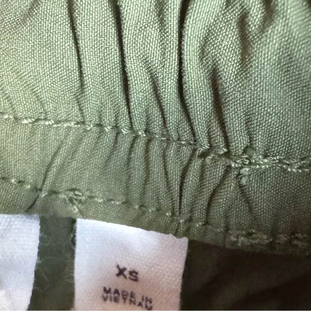 Gap Kids Boys Hybrid Pull-On Tapered Pants in Army Green Elasticized waist Sz XS